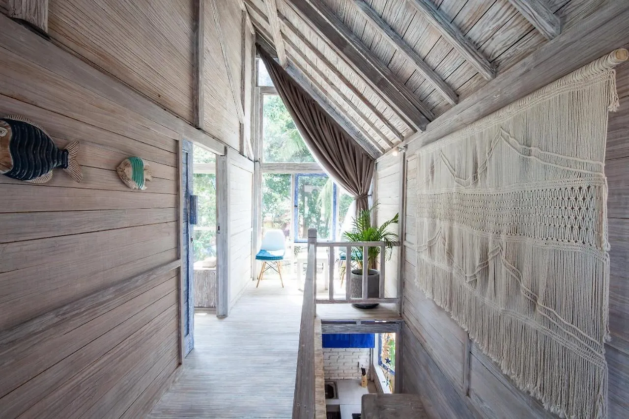 Mesari Beach Hut Seminyak Resort